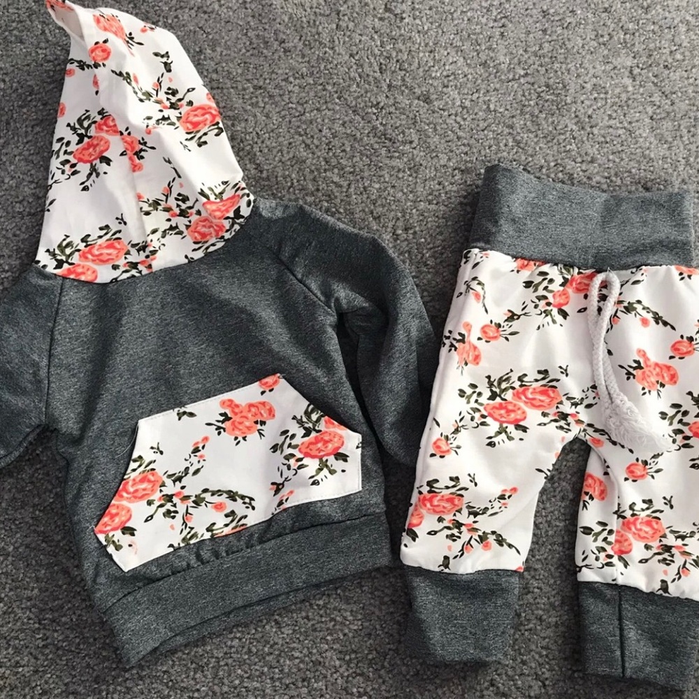 6month floral & gray jogger outfit
